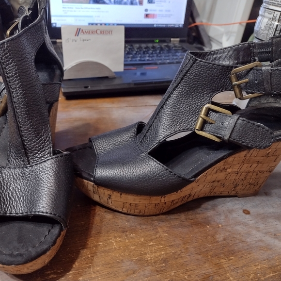 Nine West women's wedges - Picture 3 of 4